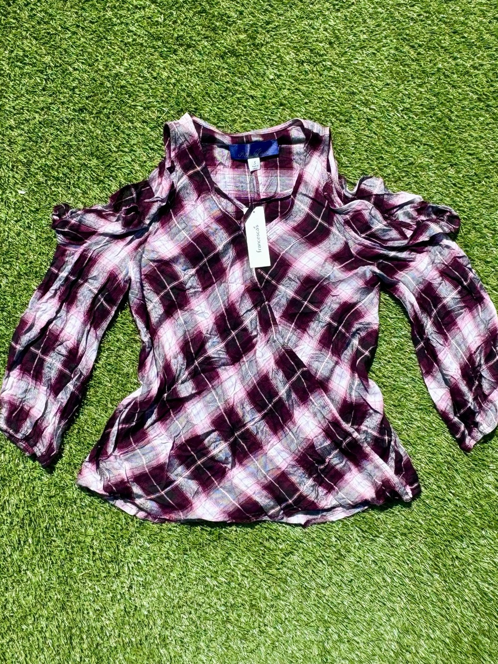 NWT francesca's Plaid Cold Shoulder Ruffle V-Neck 3/4 Sleeve Blouse Women’s S